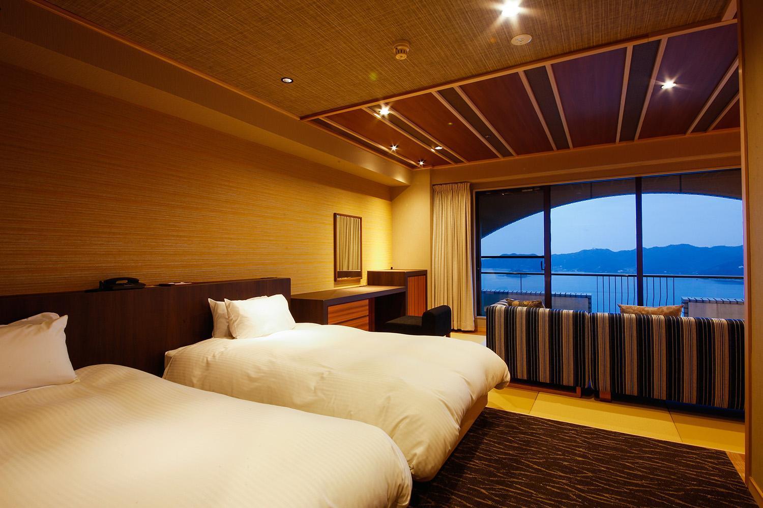 Plaza Awajishima Hotel Minamiawaji Exterior foto